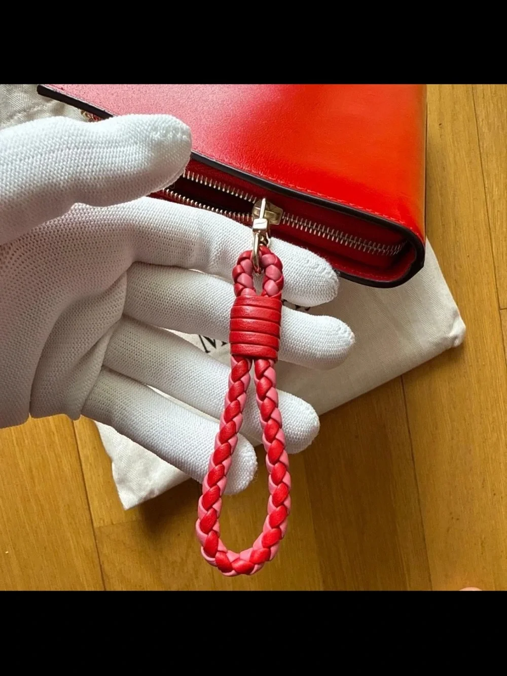 Mulberry Red Leather Shoulder Bag with Gold Chain Strap